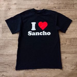 EUC Sancho love graphic t-shirt